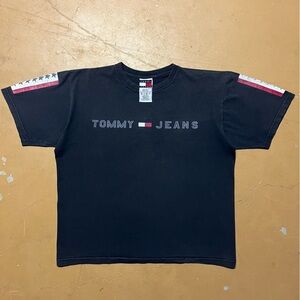 Vintage 90s Tommy Hilfiger Men’s T-Shirt Made in USA Size Medium 22.5x25